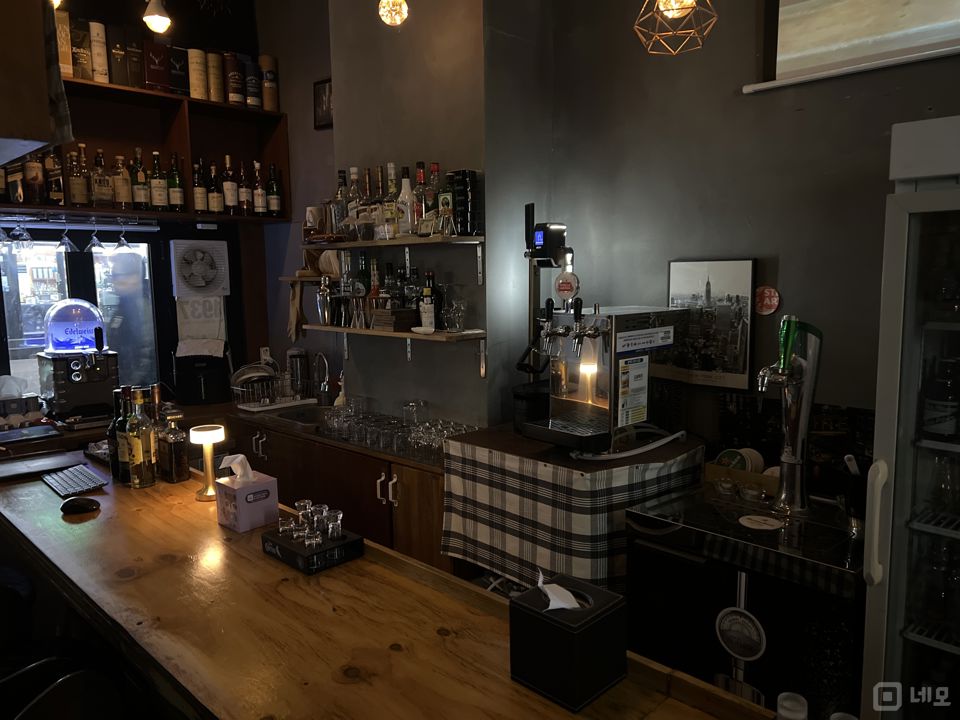 시설집기포함 인테리어 완비된 역삼동 칵테일바 매물의 2번째 사진