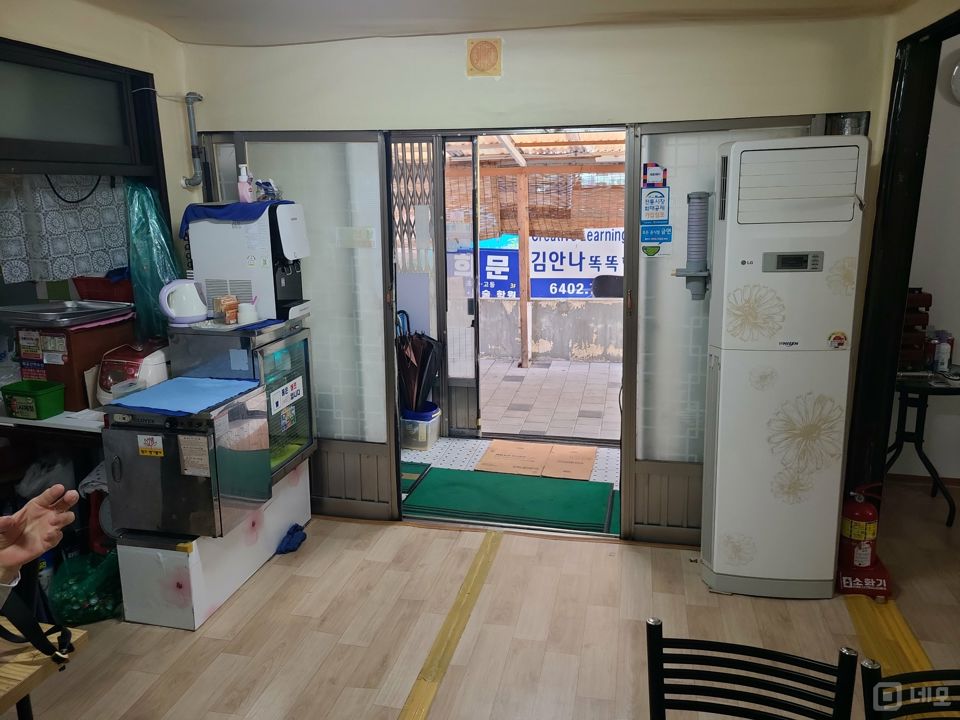 정릉동 복합상권에 위치한 실내포차 매물의 1번째 사진