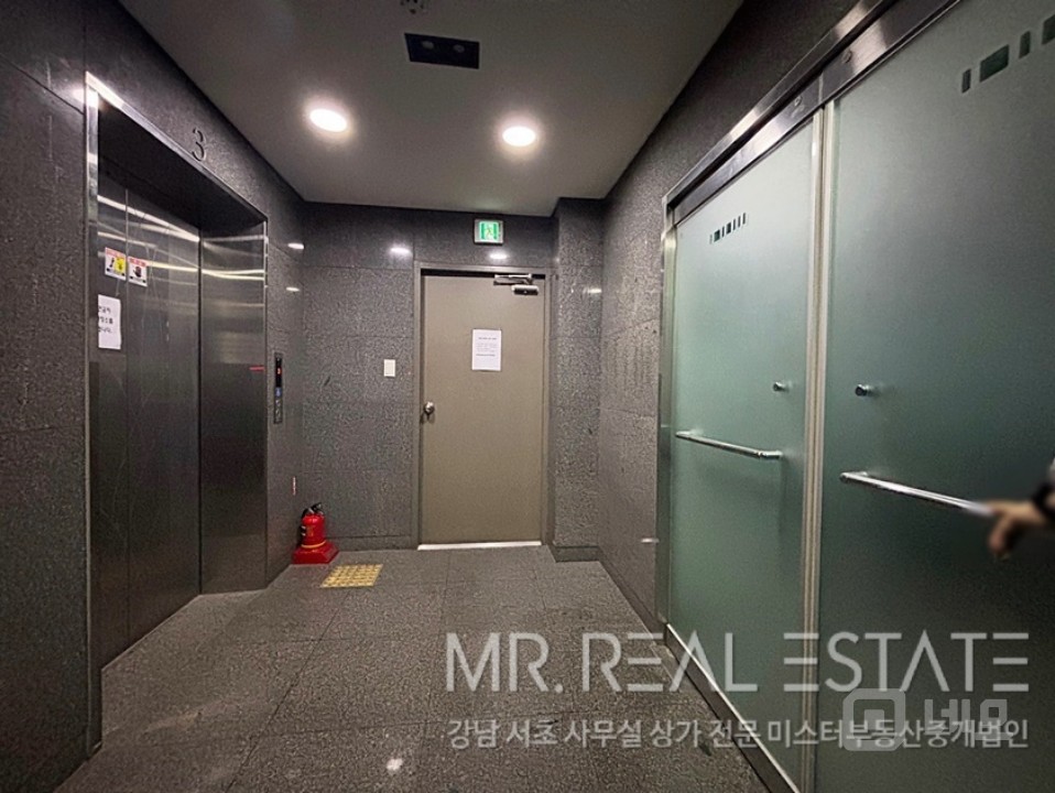 역삼역1분초역세권.가성비ACE매물.자주식무료1대.인테리어사무실 매물의 15번째 사진