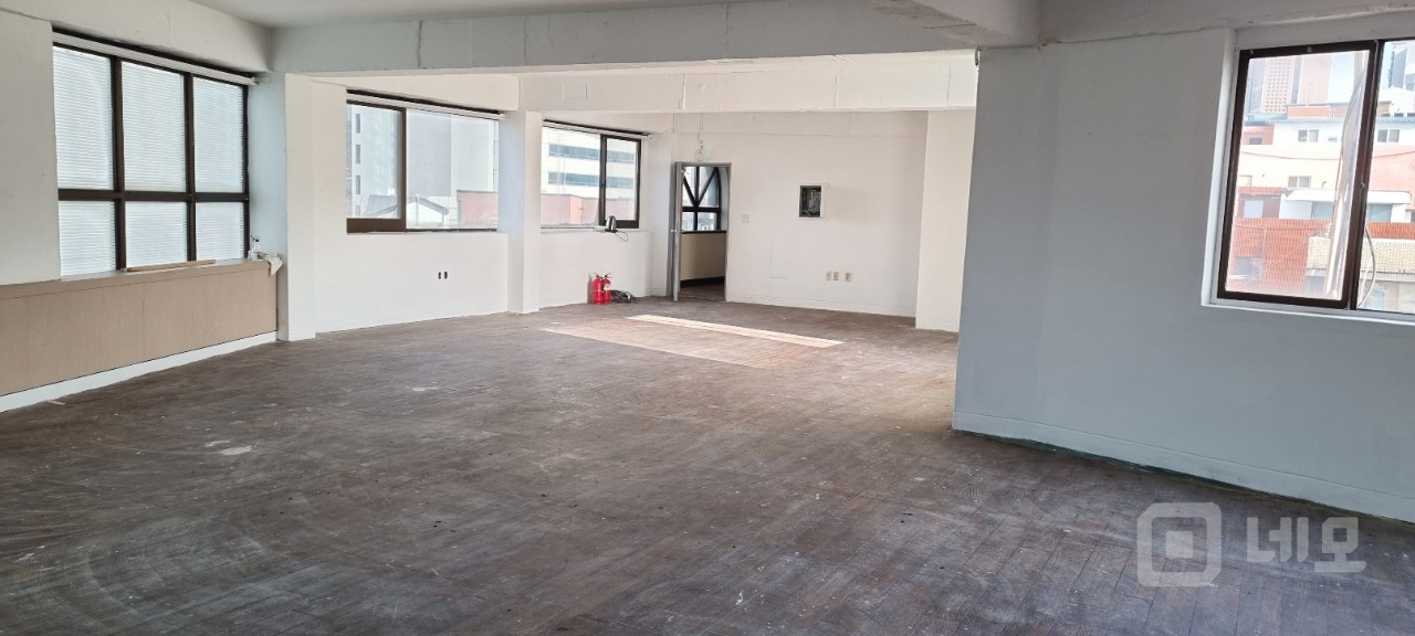 신당동 3분거리 4층 사무실,창고,공장,엘리베이터,주차가능 매물의 3번째 사진