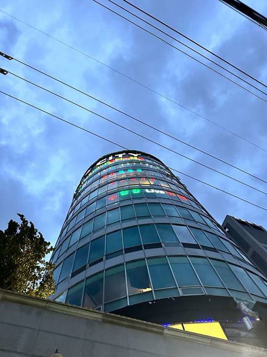 랜드마크, 최고의 한강뷰, 강동구 사람이라면 모르는 사람 없는 매장 매물의 12번째 사진