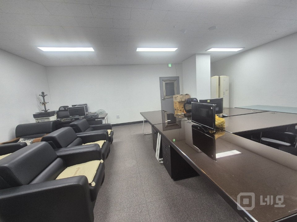 동부시장 시설 깔끔 2층 사무실 상가 엘베0 주차0 매물의 4번째 사진