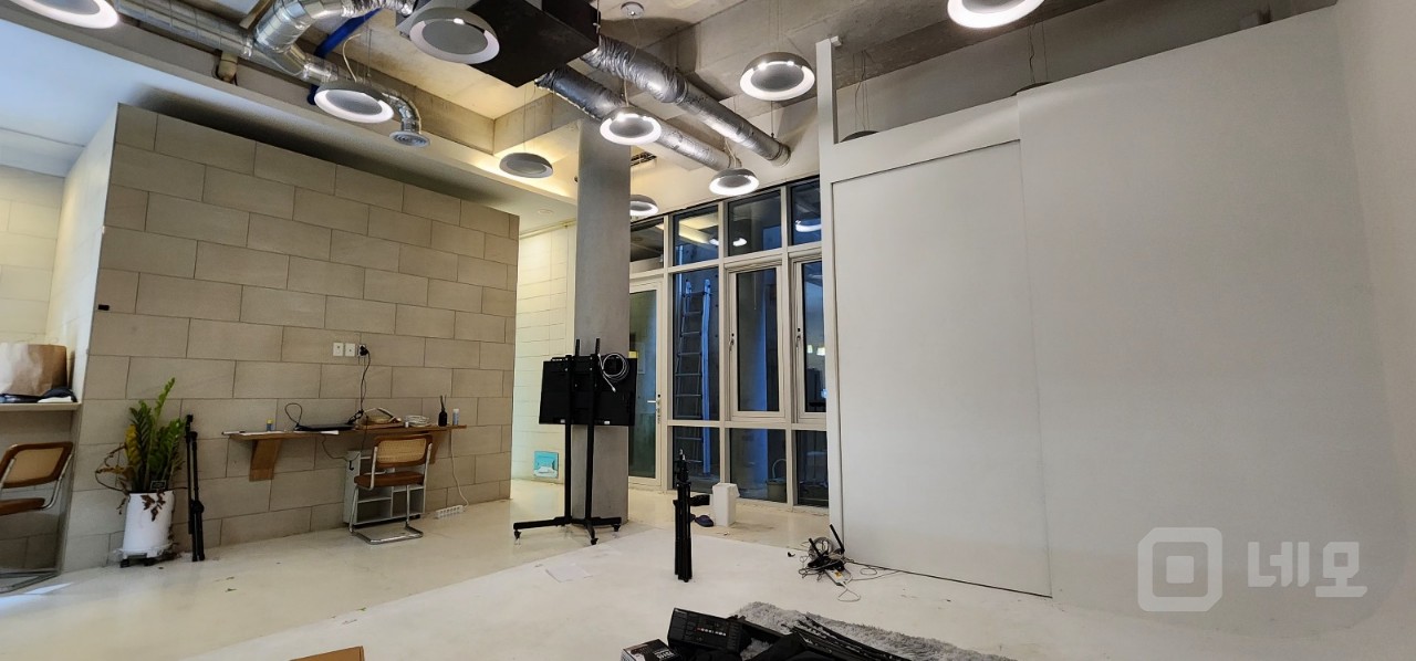 무권리~!! 서교동4M 초고천장 프라이빗 스튜디오 매물의 34번째 사진