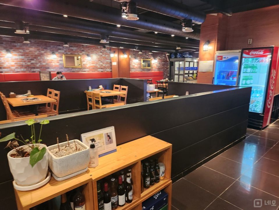 신림동 서울대벤처타운역 역세권, 매출 잘 나오는 샤브샤브 전문점 매물의 4번째 사진