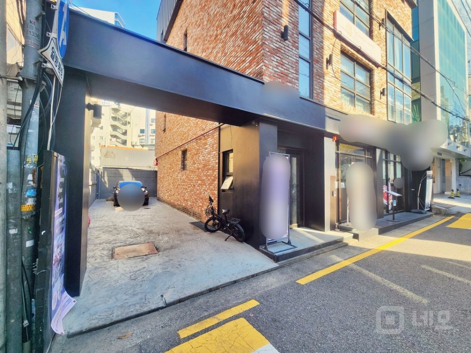 신사역 2분 인테리어 A급 뷰티샵 매물의 11번째 사진