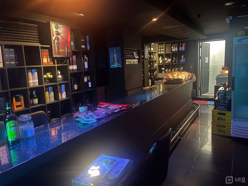 역삼동 상업지역, 회사원 유동인구 많은 바 매물의 1번째 사진