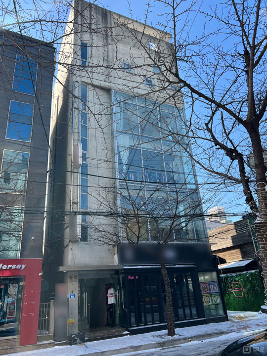 상수역 역세권, 인테리어 완비된 합정동 미용실 매물의 10번째 사진