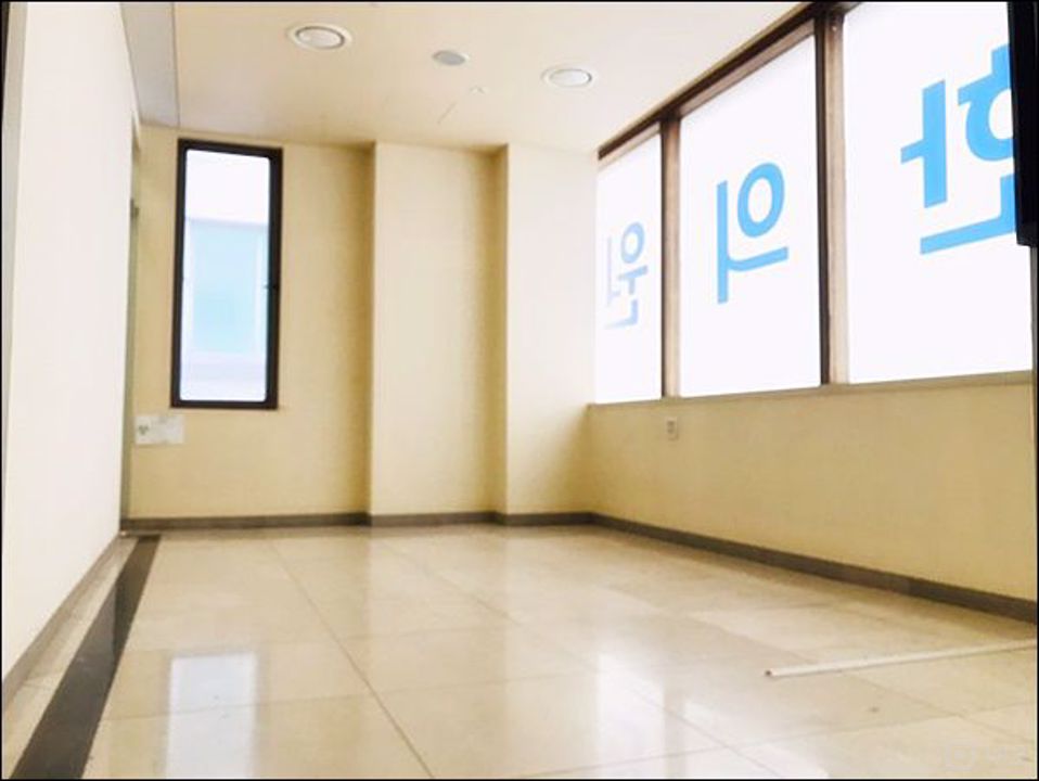 ●강남역 도보 3분 이내 위치! 대로변 접근성 편리성 최고 매물● 매물의 4번째 사진