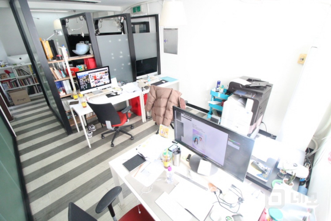 ㅣ실매물&실사진ㅣ가성비최상ㅣ채광우수ㅣ코너건물 가시성 우수ㅣ빠른계약 예상ㅣ 매물의 3번째 사진