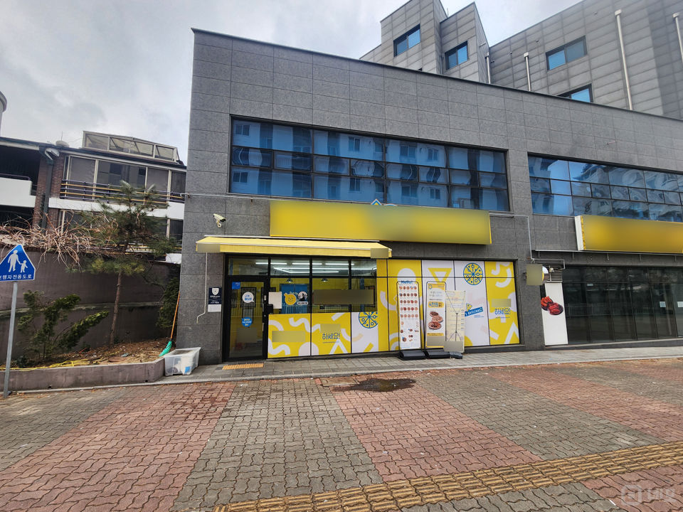 팔달구 우만동, 깔끔한 시설 완비된 1층 피자전문점 매물의 5번째 사진