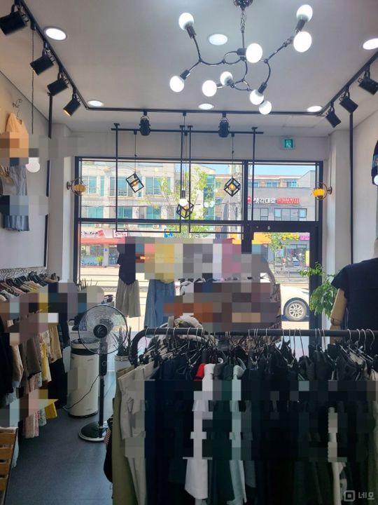 장지동 대로변에 위치한 옷가게 매물의 1번째 사진