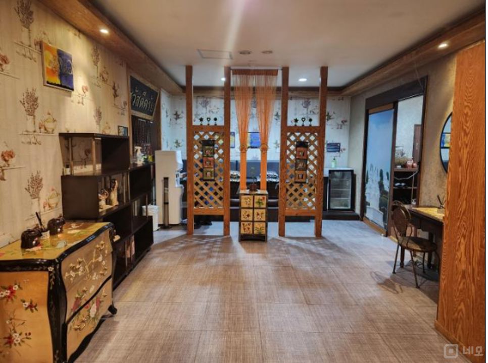 대로변, 강남대 입구 교차로 인근에 위치한 초역세권 5층 구갈동 마사지 매물의 2번째 사진