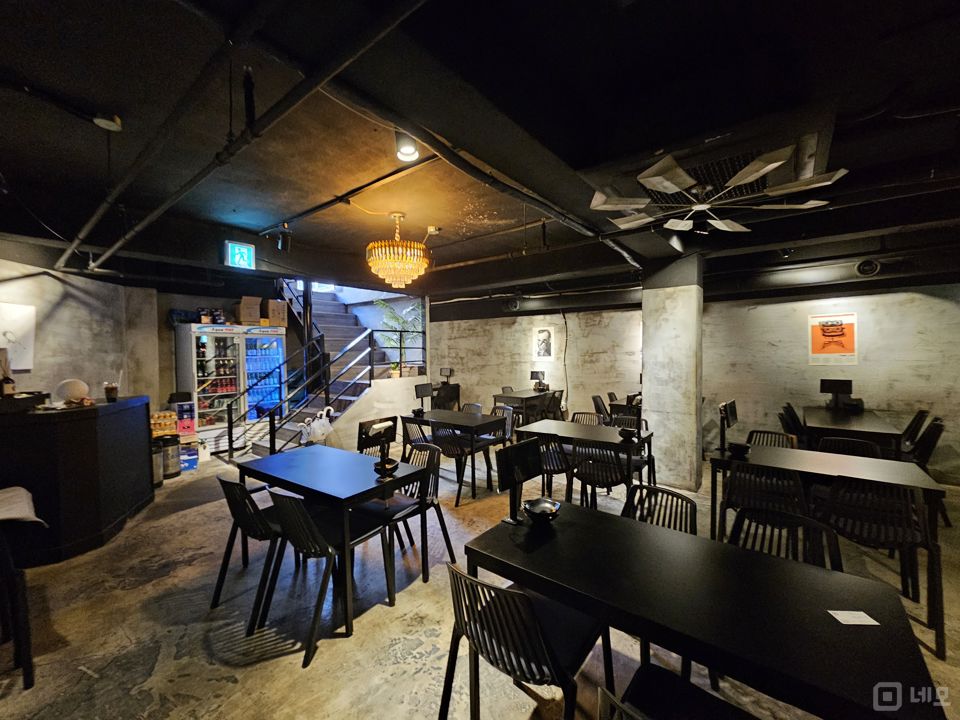 유동인구 많은, 경희대먹자골목 메인상권 술집 매물의 2번째 사진