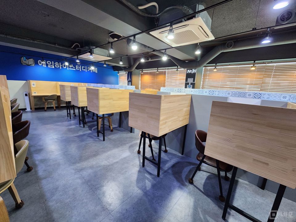 시설 집기 포함, 수유동 스터디카페 매물의 3번째 사진