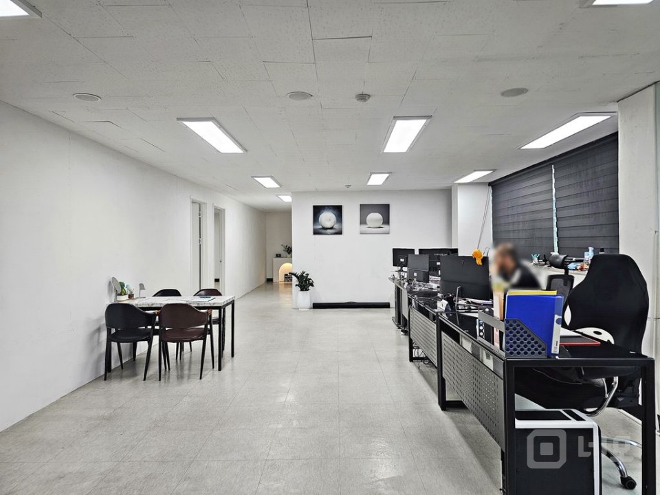 성산동 대로변 가성비 좋은 사무실 임대 매물의 5번째 사진
