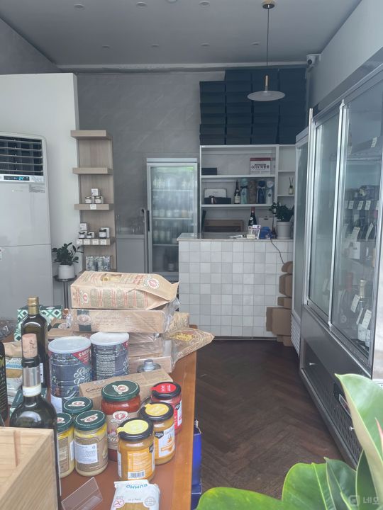 이태원동 장진우거리, 다양하게 이용 가능한 주류판매점 매물의 4번째 사진