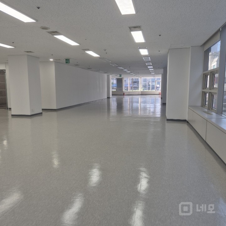 💕삼성동 I 쾌적한 화이트톤 인테리어 I 빠른 계약 예상되는 사무실 매물의 12번째 사진