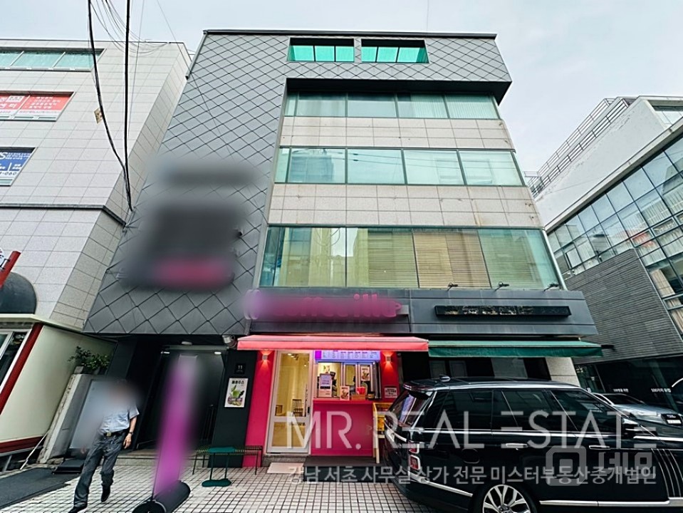 내부인테리어 최상, 바로 사용 가능, 입지조건 최상, 유동인구 많음 매물의 13번째 사진