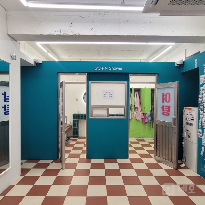 1층 가시성 + 2층 확장성, 건대입구 상권 27평 상가 매물의 2번째 사진