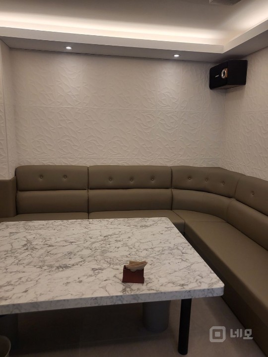 강남대로변 노래주점(주류 판매 가능) 매물의 4번째 사진