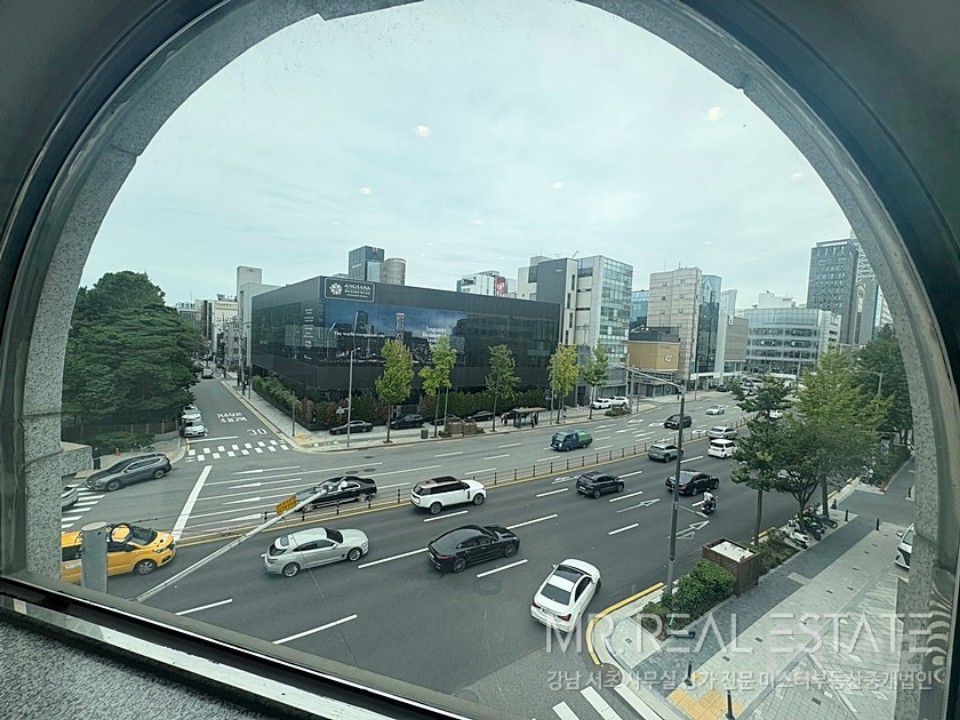 도산공원 대로면 코너 가성비甲 뷰맛집 매물의 7번째 사진