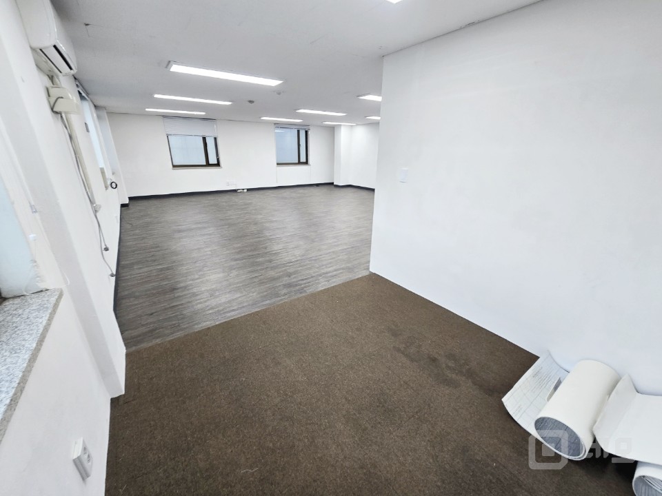 ▶▶ 홍대합정 더블역세권 ㅣ엘베ㅣ가성비터지는 사무실! 매물의 11번째 사진