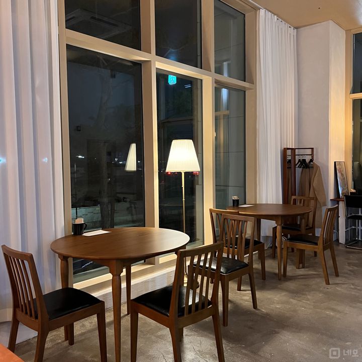 삼송역 역세권, 깔끔한 인테리어 완비된 삼송동 2층 술집 매물의 2번째 사진