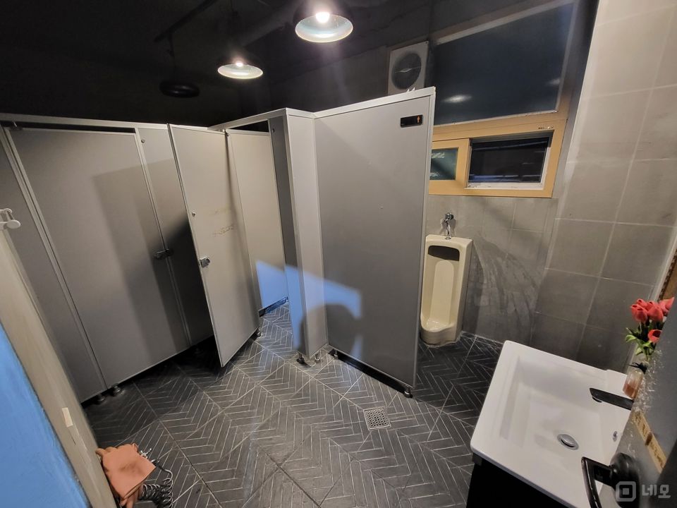 창동 주거지역 위치, 깔끔한 인테리어, 테라스 완비된 호프집 매물의 4번째 사진