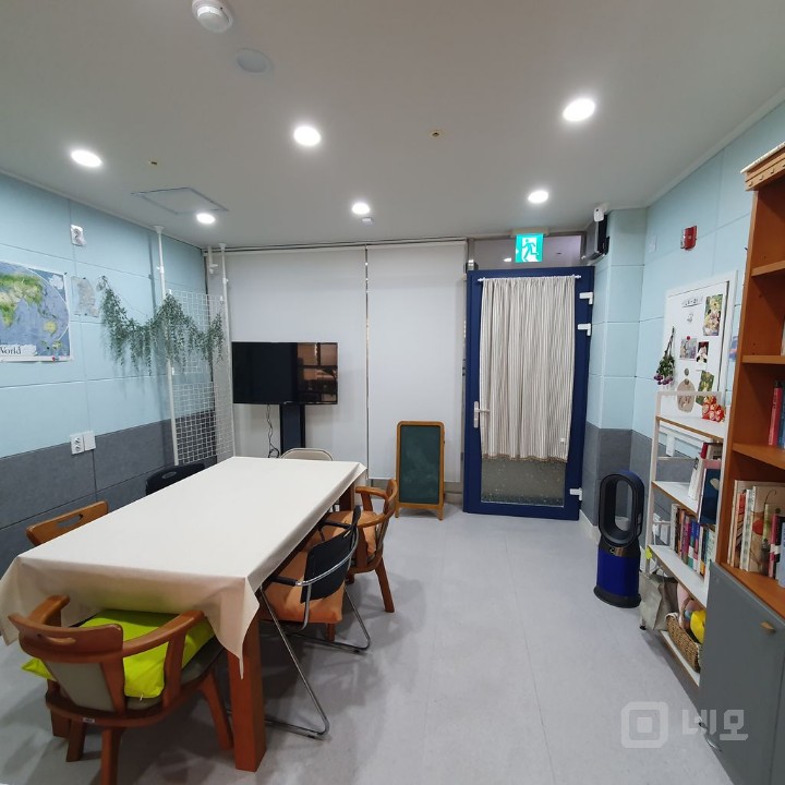 📚🎨✨ 교육과 창작, 비즈니스가 만나는 완벽한 1층 풀옵션 상가 매물의 5번째 사진