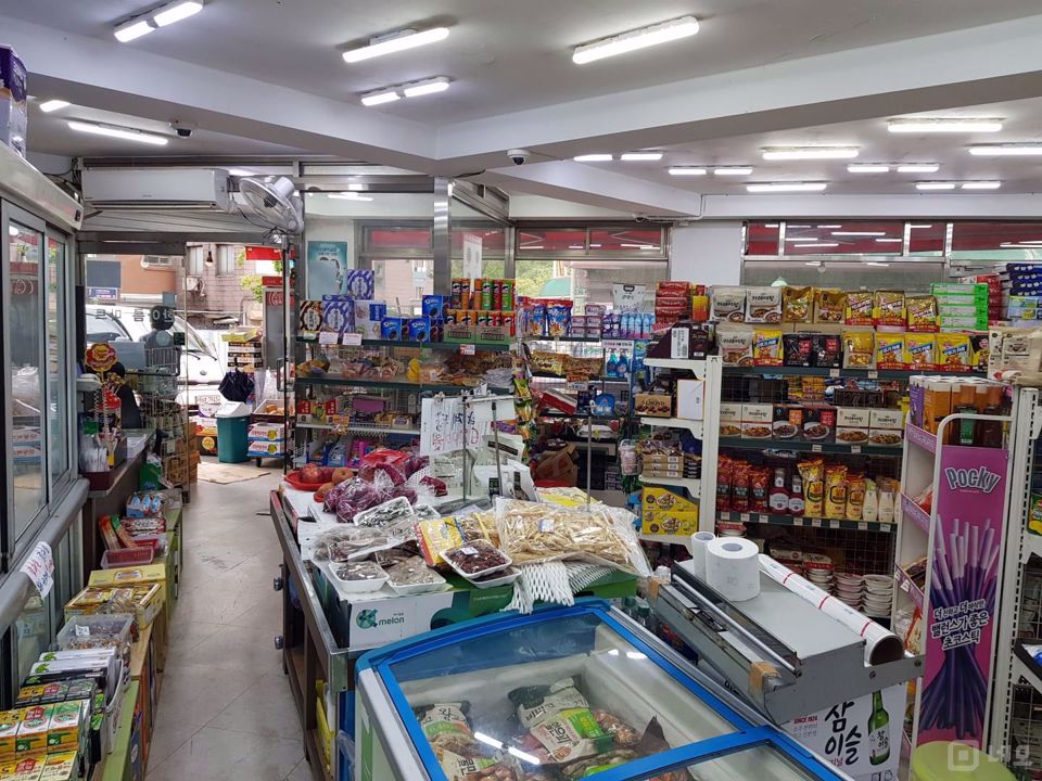 유동인구 많은 현석동 슈퍼마켓 매물의 4번째 사진