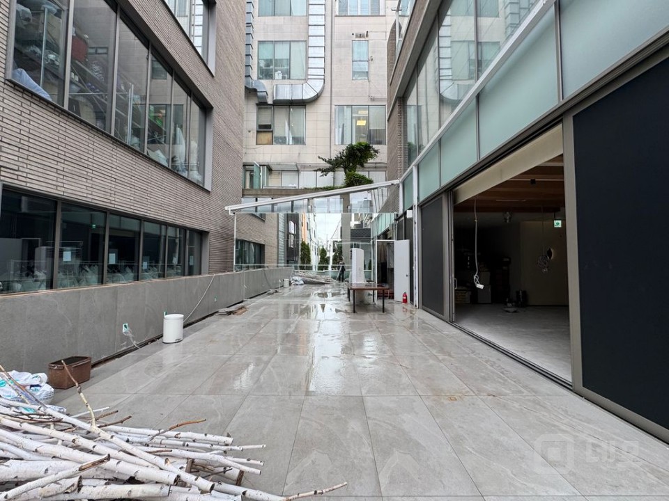 무권리 I 50P I 단독테라스 I 모든 업종 협의 가능 매물의 11번째 사진