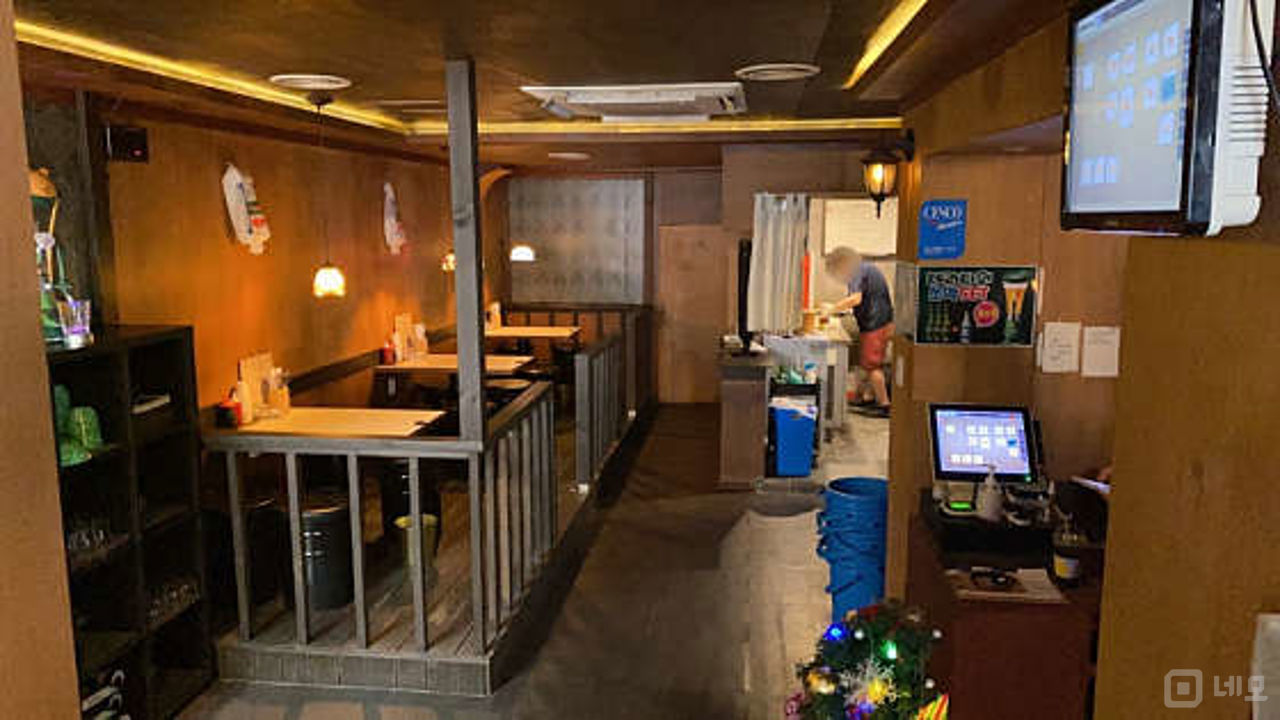 논현동 복합상권에 위치한 실내포차 매물의 1번째 사진