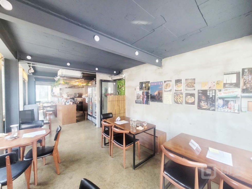 GATE 연남동 미로길 가시성 좋고 인테리어 좋은 1.5층 상가 매물의 3번째 사진