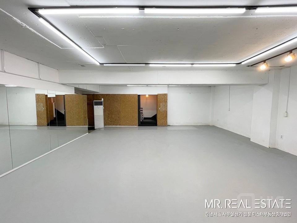 사진有 선정릉역 인근 리모델링O 무권리 안무연습실 매물의 7번째 사진