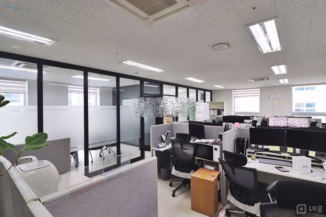 발산역초역세권 인프라최상 사무실 인테리어 룸2개 완비 매물의 1번째 사진