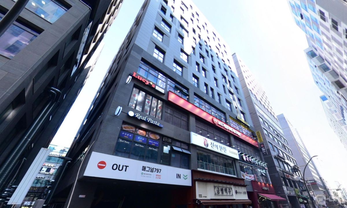 마곡동 발산역 역세권, 고급스러운 인테리어, 입소문 듣고 찾아오는 바 매물의 6번째 사진