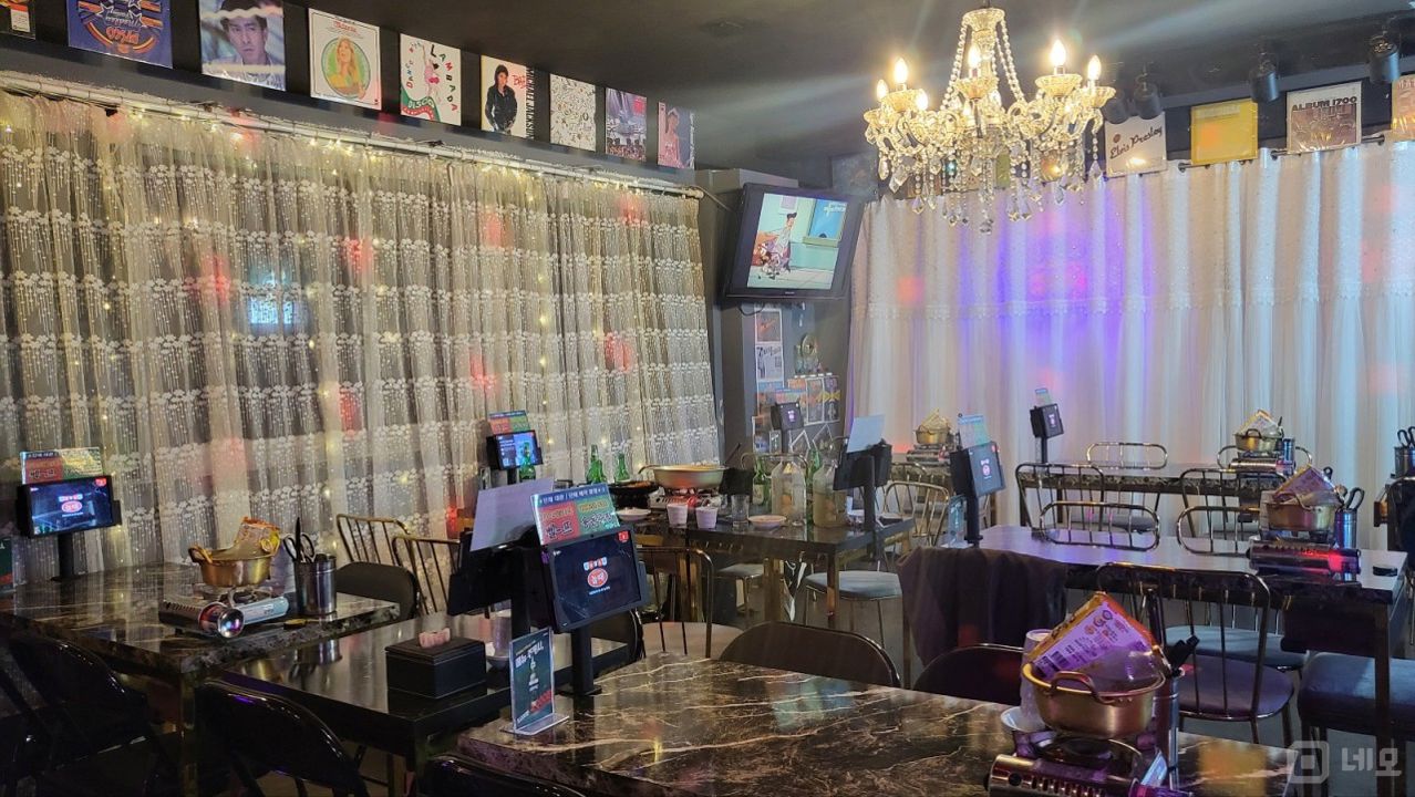 신정동 역세권, 트렌디한 인테리어 요리주점 매물의 2번째 사진