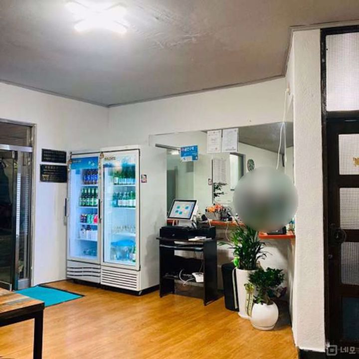 전농동 복합상권에 위치한 실내포차 매물의 7번째 사진