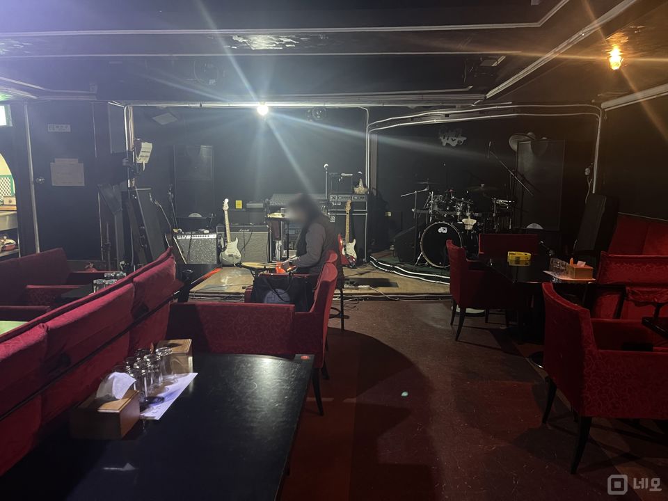 방학동 대로변, 단골 손님 많은 단란주점 매물의 1번째 사진