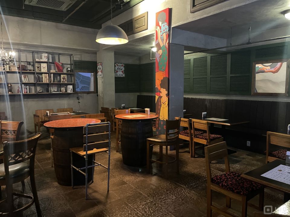 명일동 역세권, 명리단길 내 맥주호프점 매물의 2번째 사진