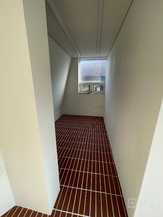 세련된 인테리어, 냉난방기 설치된 사무실 매물의 4번째 사진