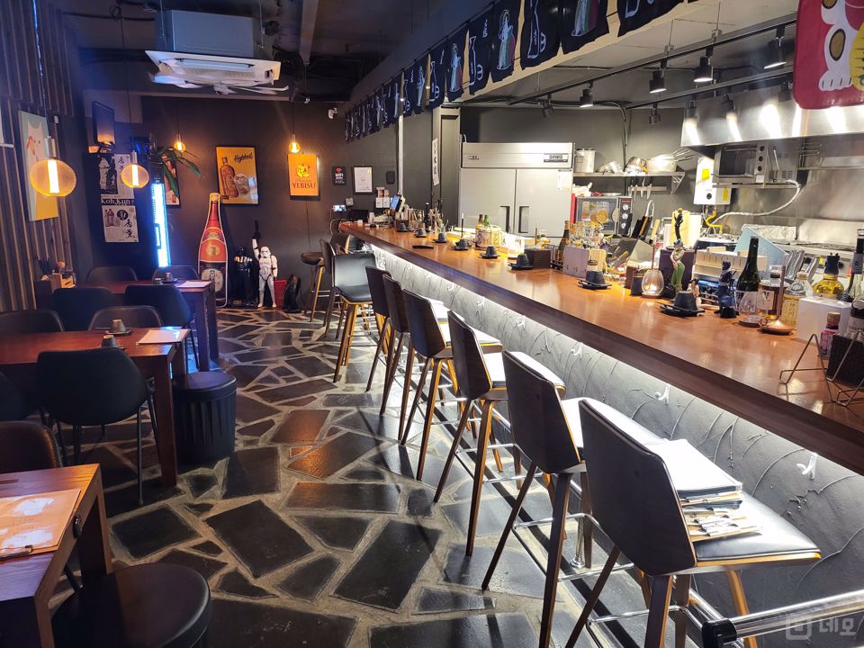 이태원역 초역세권, 대로변 1층 이태원동 이자카야 매물의 1번째 사진