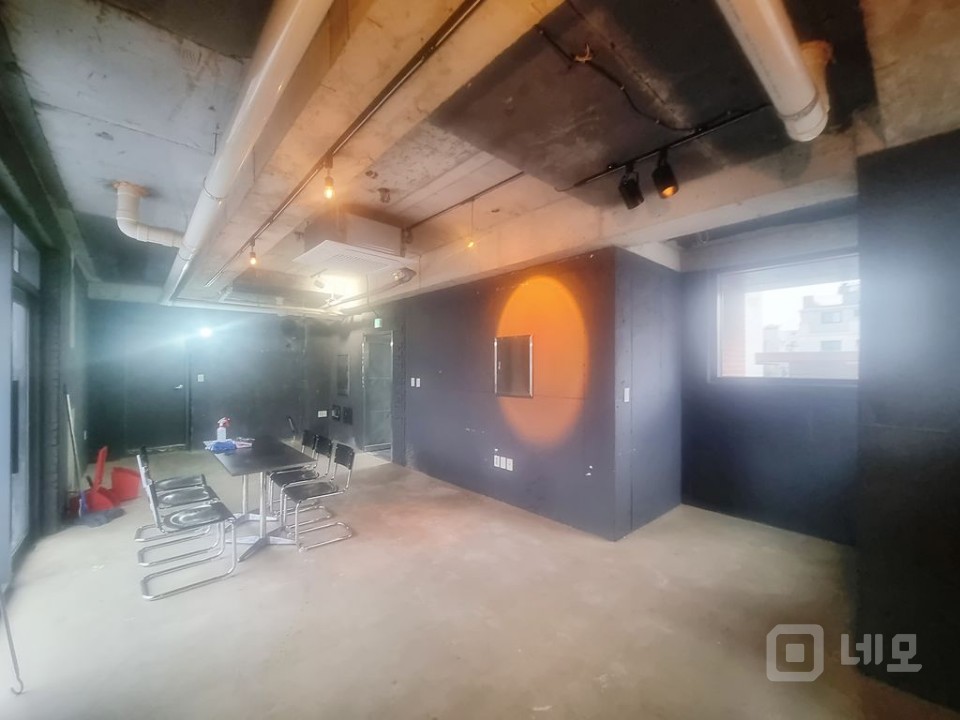 홍대 유동많은 망리단길 퀄리티좋은 테라스 상가사무실!! 매물의 12번째 사진