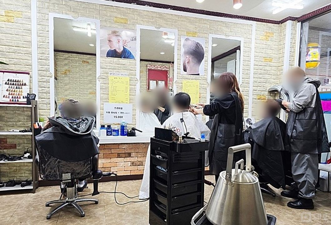 문래동2가 다양하게 이용 가능한 헤어샵 매물의 2번째 사진