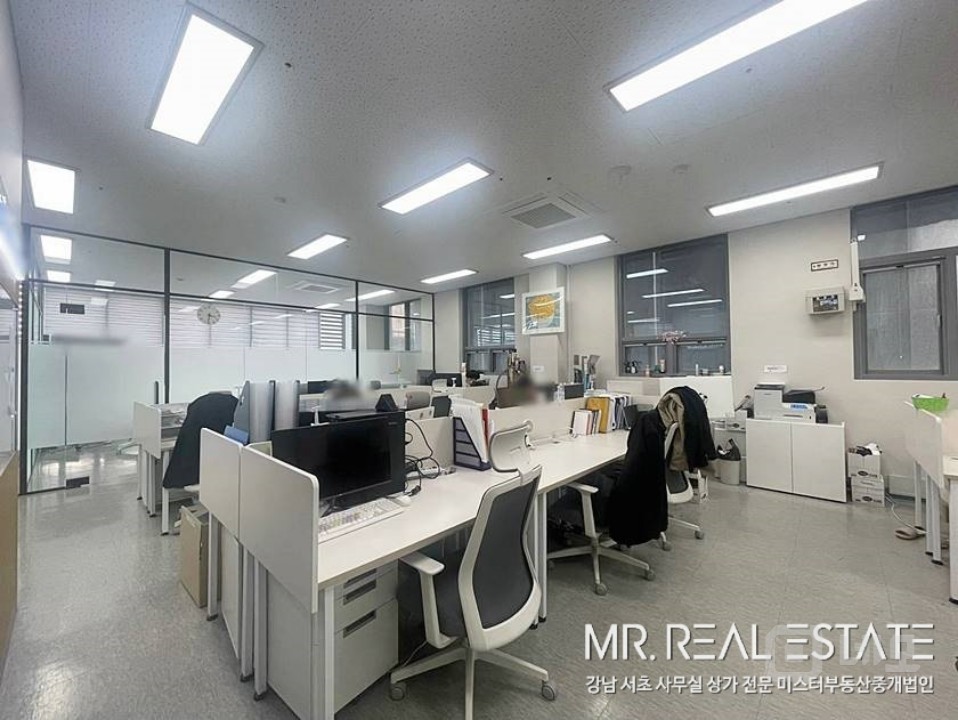 학동역.대로변.인테리어有.채광ACE.층전체.가성비사무실 매물의 10번째 사진