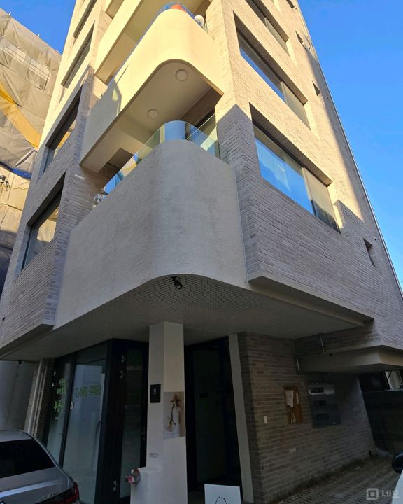 성수동 뚝섬역 역세권, 입소문 듣고 찾아오는 바 매물의 5번째 사진