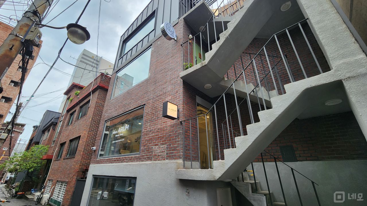 성수동 서울숲역 역세권, 깔끔한 인테리어, 시설 완비된 꽃집 매물의 6번째 사진