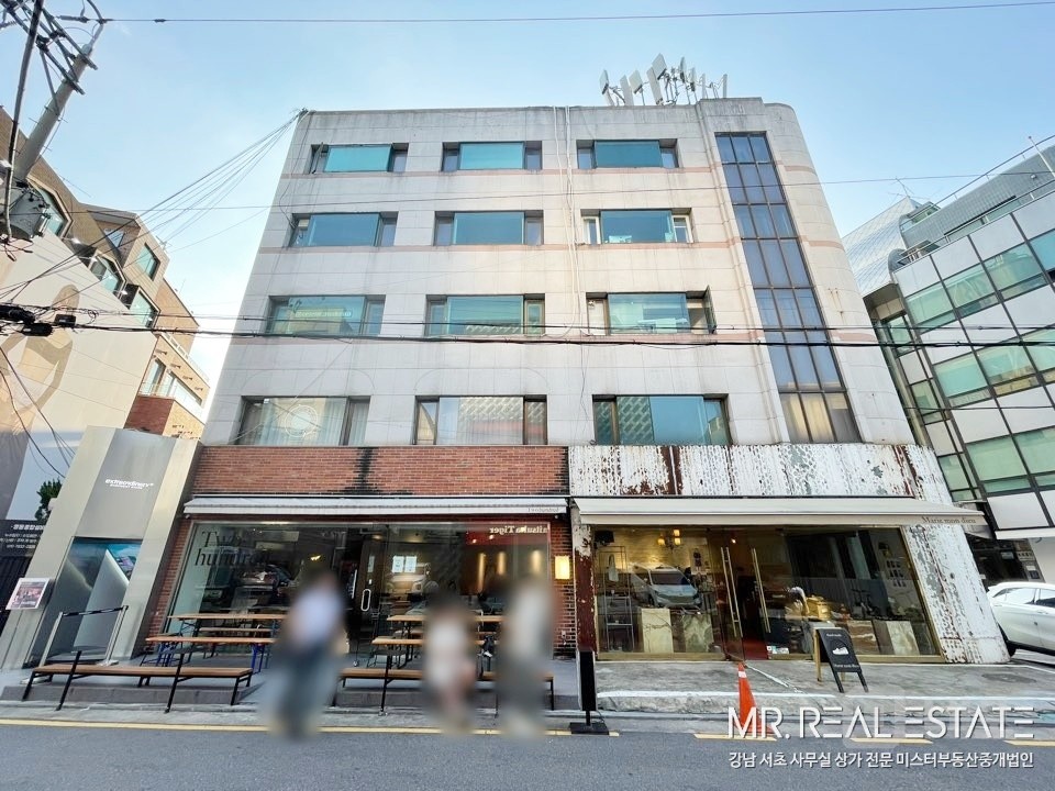 세로수길메인.중심코너.유동인구多.ACE.현뷰티샵 매물의 19번째 사진