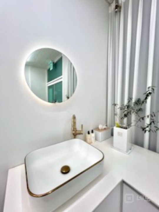 뷰티샵 시설 완비 노출도 최강 2층 상가 매물의 7번째 사진