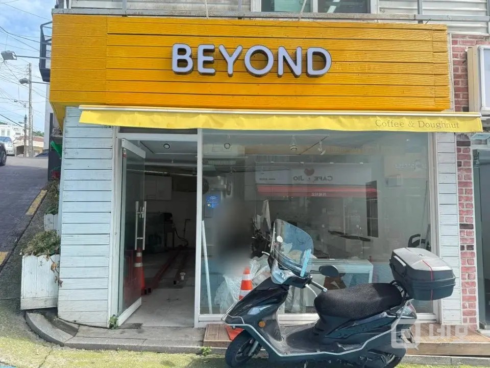 성신여대 번화가 골목 코너 통유리 상가! 매물의 3번째 사진